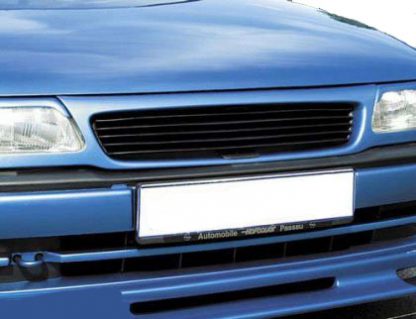 Embleemloze grill Opel Astra F